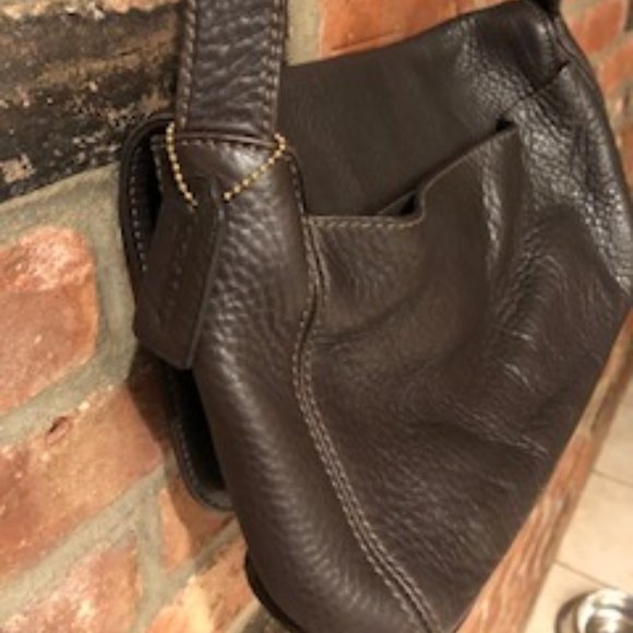 BROWN PEBBLE LEATHER COACH BAG - Picture 2 of 9